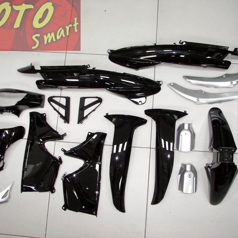 ΠΛΑΣΤΙΚΑ ΣΕΤ MODENAS KRISTAR 125 ΜΑΥΡΟ ΓΝΗΣΙΟ