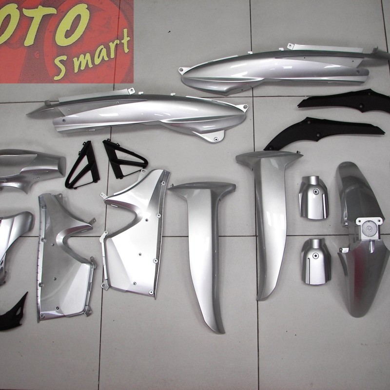 ΠΛΑΣΤΙΚΑ ΣΕΤ MODENAS  KRISTAR 125 ΑΣΗΜΙ ΓΝΗΣΙΟ